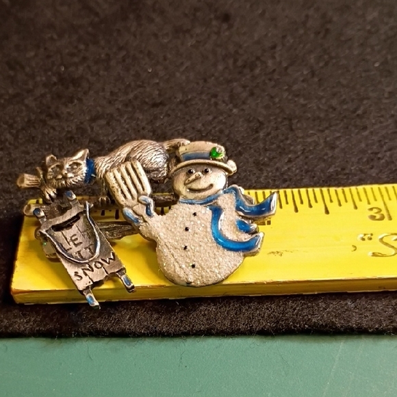 Silver Snowman and Cat Brooch - Picture 5 of 5